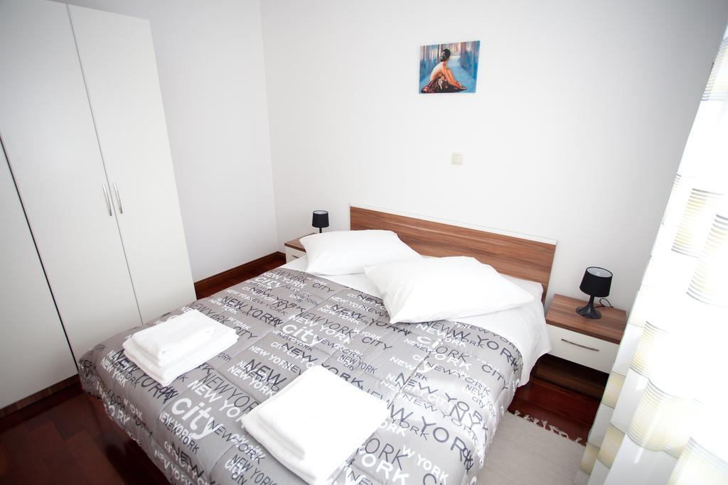 Apartments Svjetlana Trogir Quarto foto